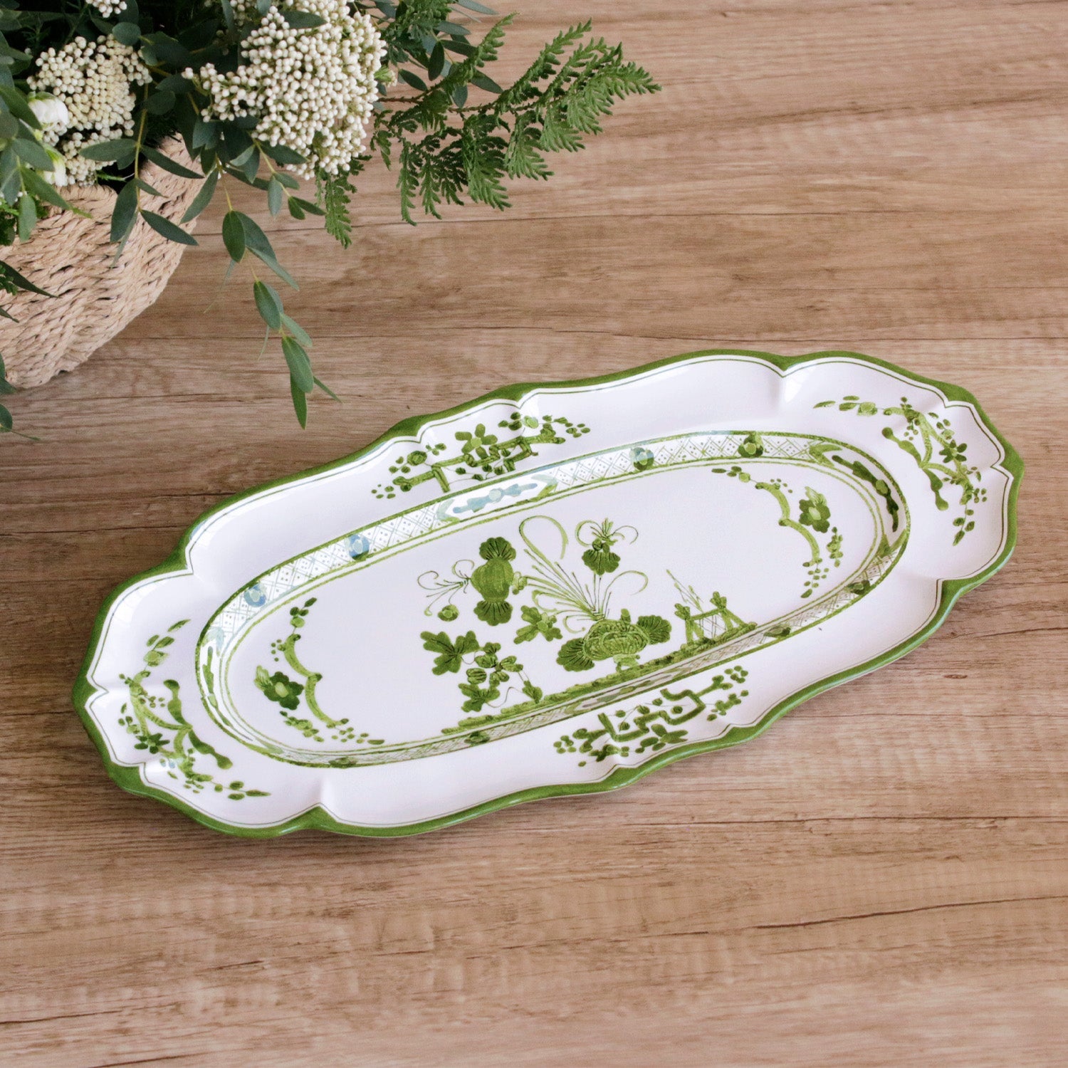 VIDA Faenza Long Oval Tray (Green and White)