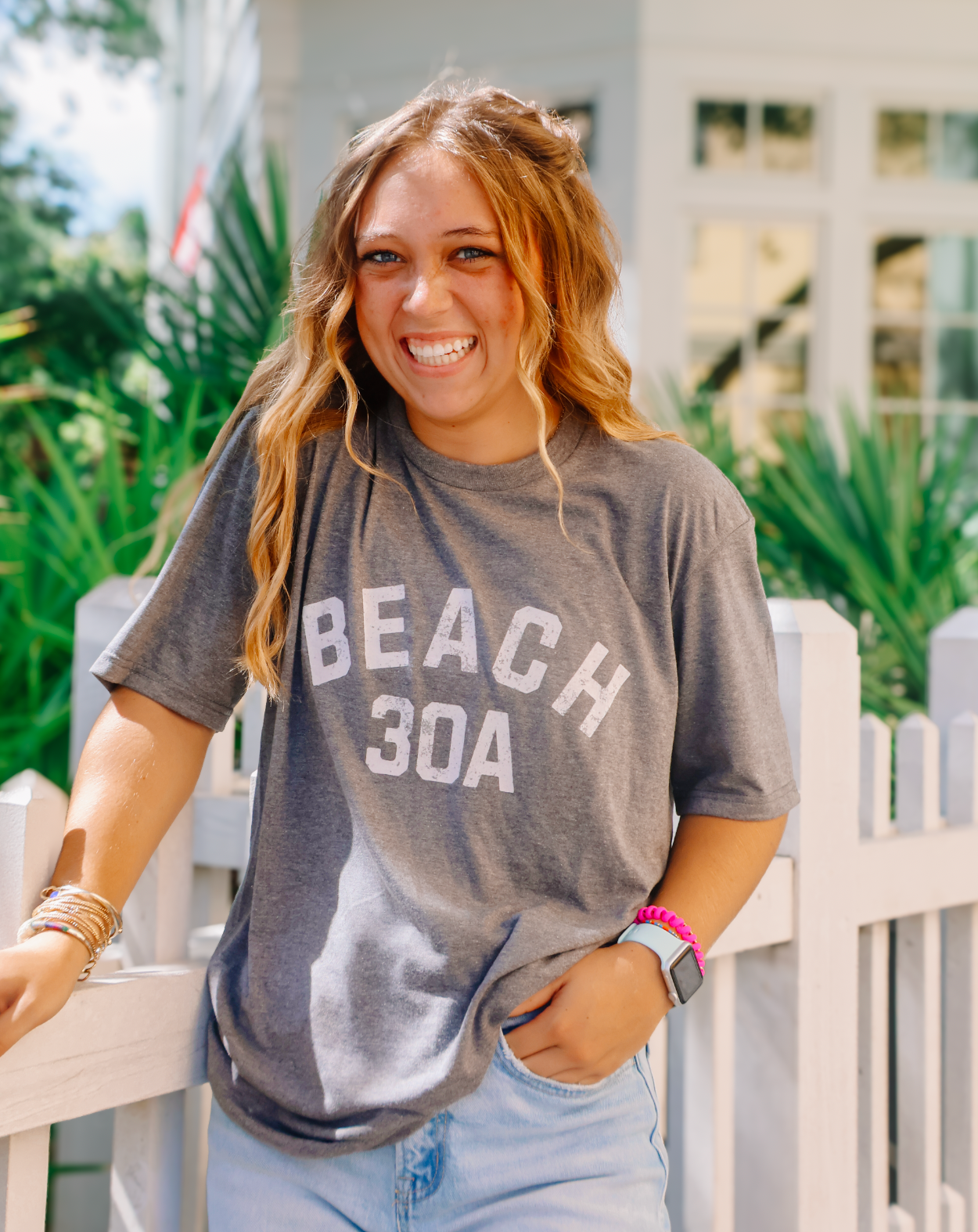 Beach 30A Curve Tee - Gray/White